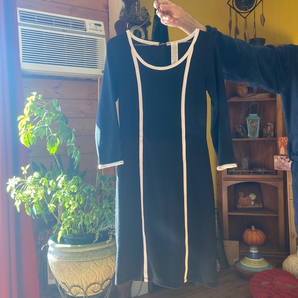 Lined body shaping black with white piping - Picture 1 of 3